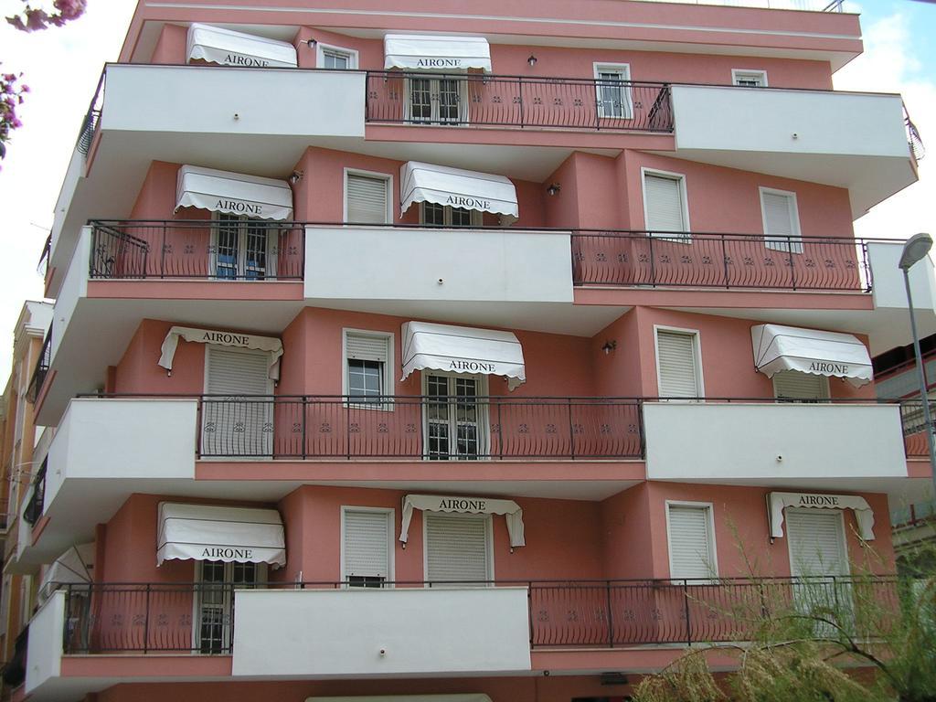 Hotel L'Airone Margherita Di Savoia Esterno foto