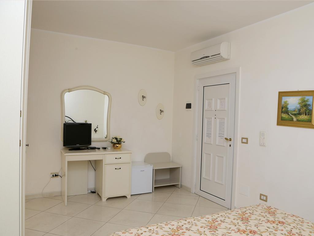 Hotel L'Airone Margherita Di Savoia Esterno foto