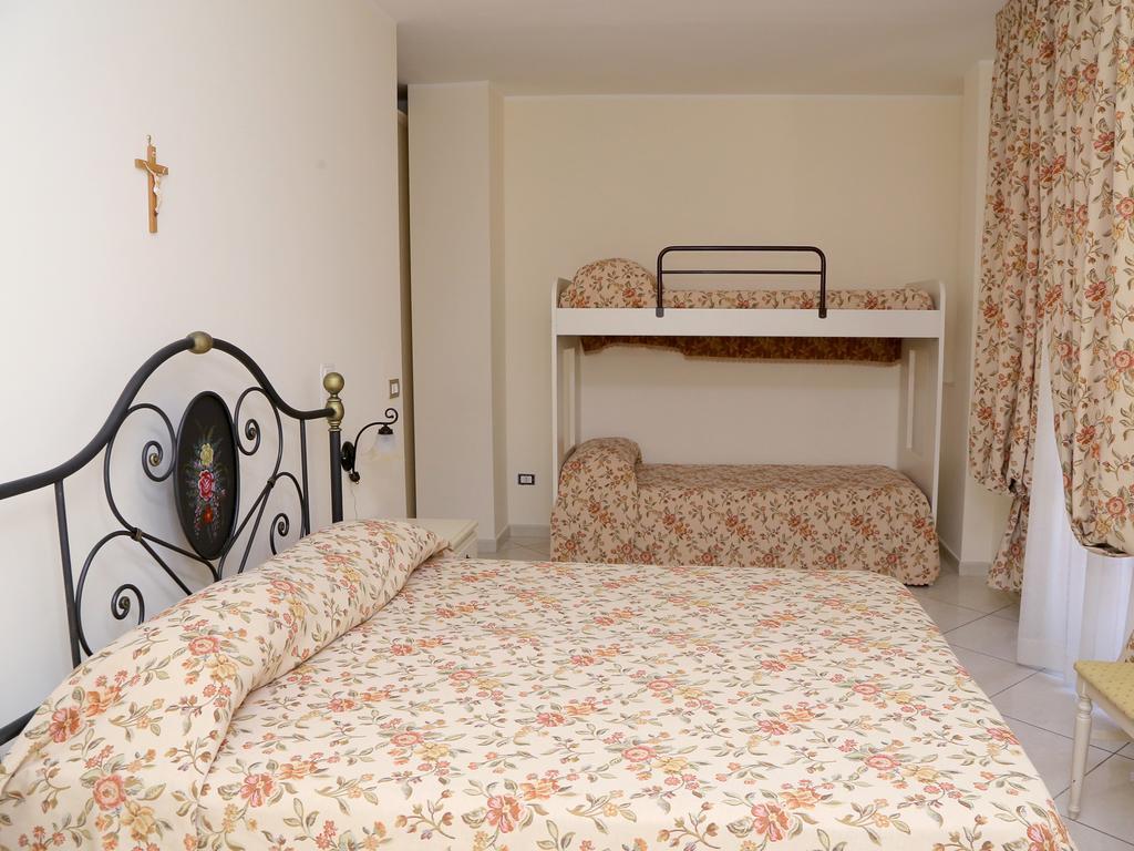 Hotel L'Airone Margherita Di Savoia Esterno foto